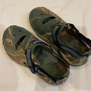 Water Shoes, Size 7